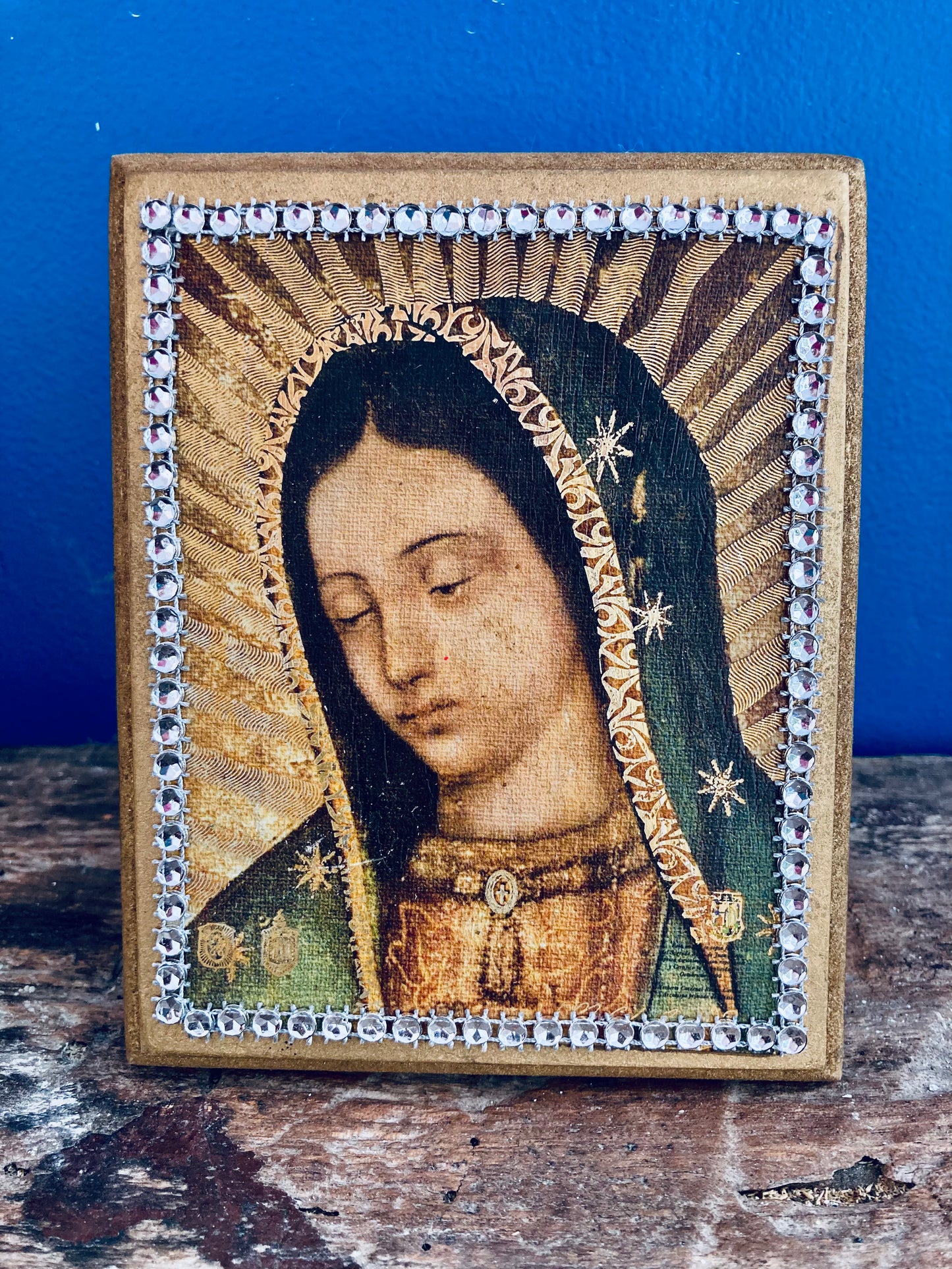 Virgen Guadalupe medio cuerpo
