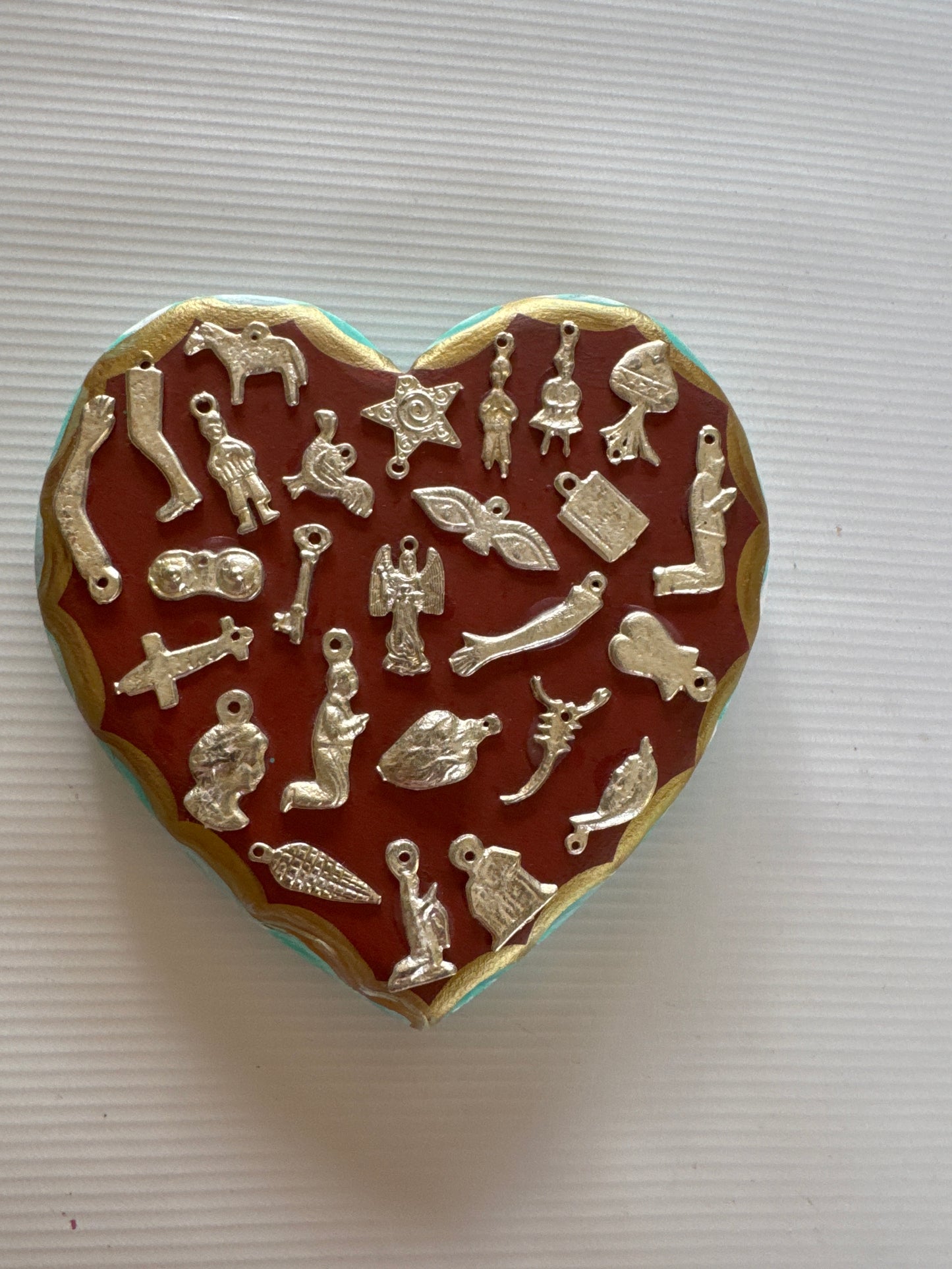 Corazón madera milagritos