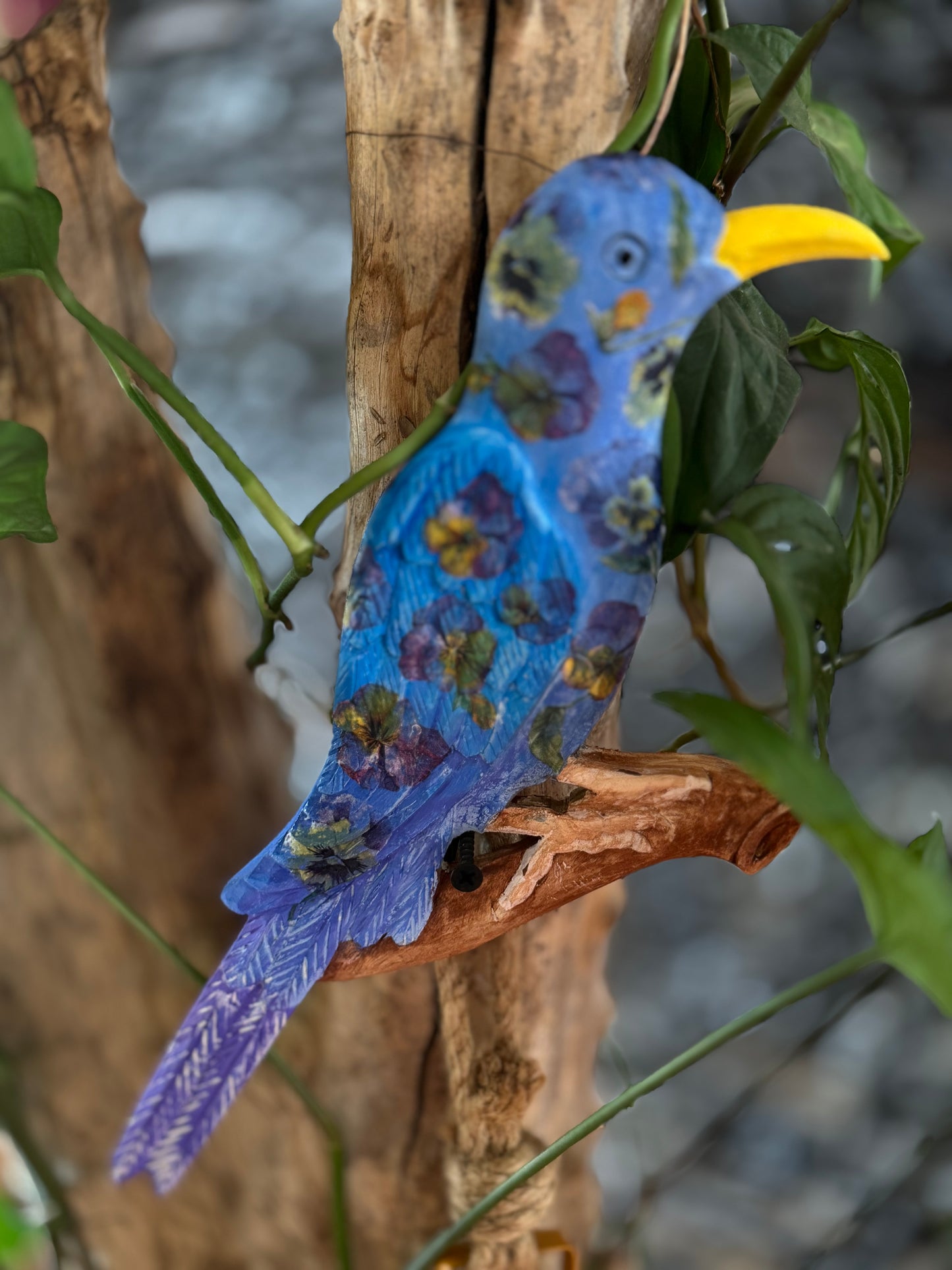 Pájaro en madera