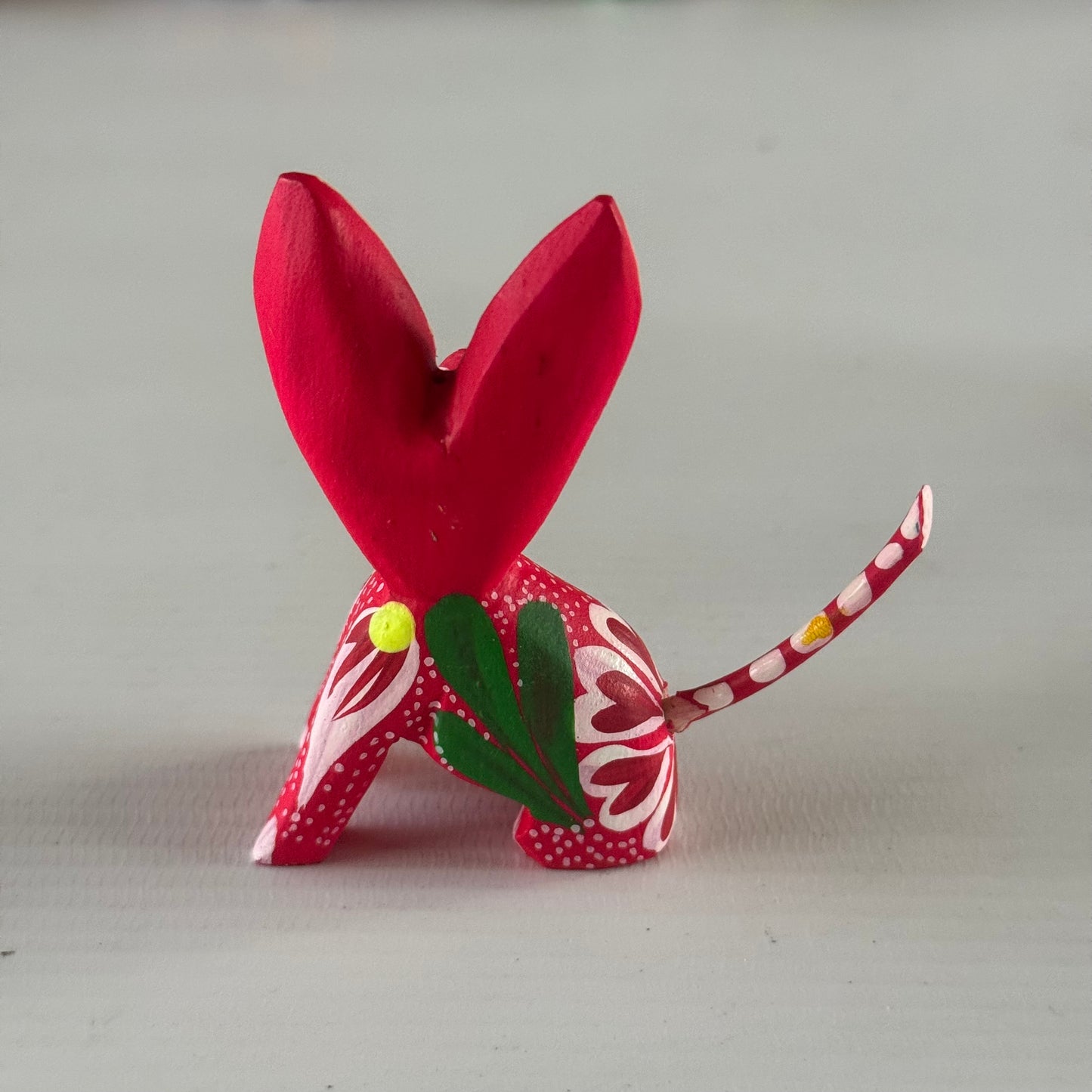 Perro orejas largas Alebrije