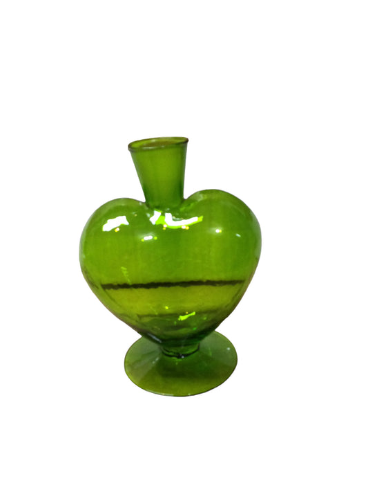 Florero trasparente o licorera Corazón  - 13cm Verde