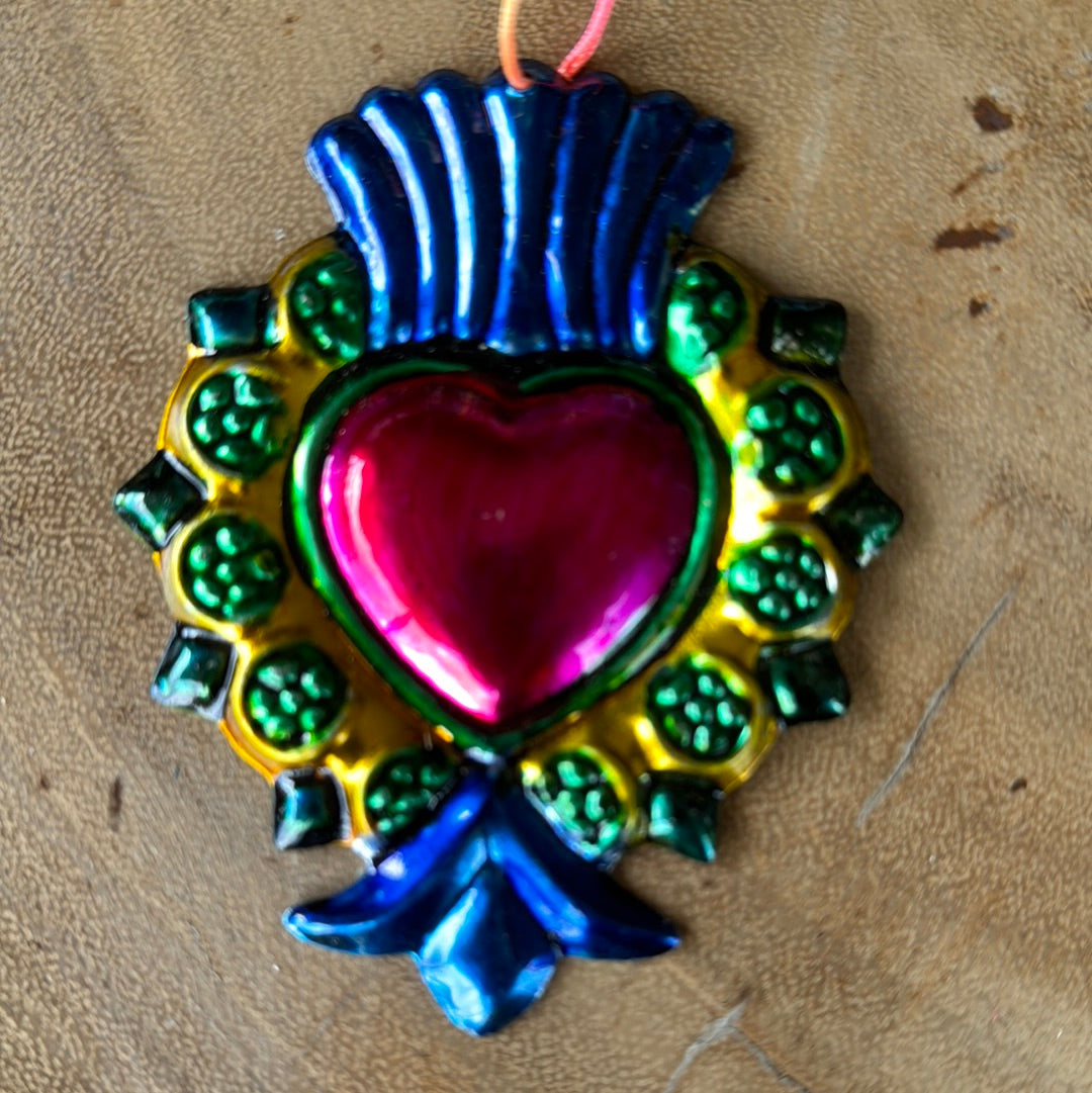 Corazón hojalata corazón. Rosado