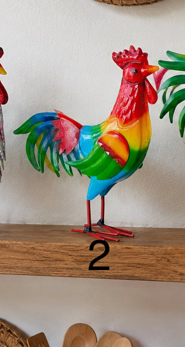 Gallo en metal